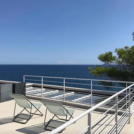 Semesterbostad Beautiful House With Pool Terraces And Garden