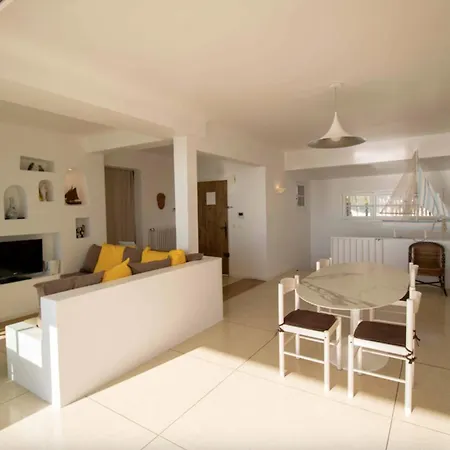 Beautiful House With Pool Terraces And Garden Semesterbostad Saint Aygulf