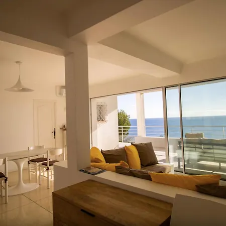 Beautiful House With Pool Terraces And Garden Semesterbostad