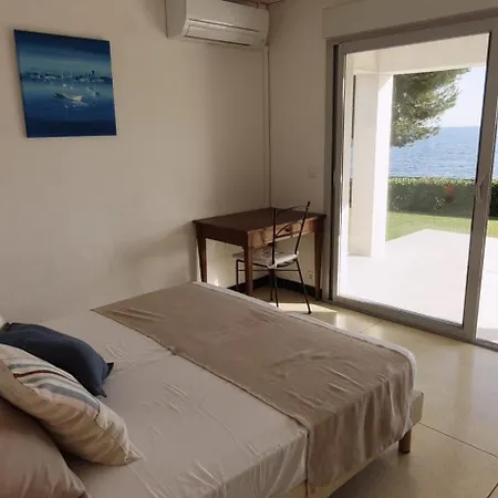 Semesterbostad Beautiful House With Pool Terraces And Garden