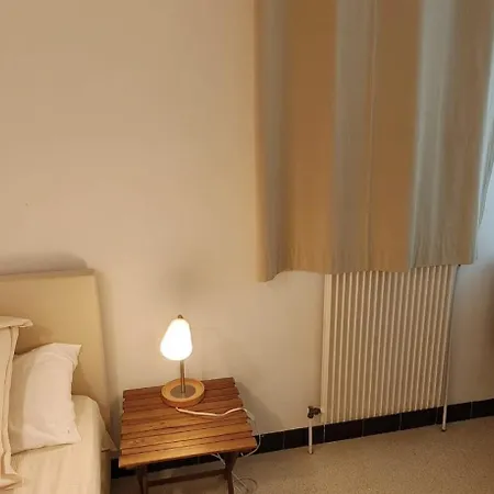 Beautiful House With Pool Terraces And Garden Semesterbostad